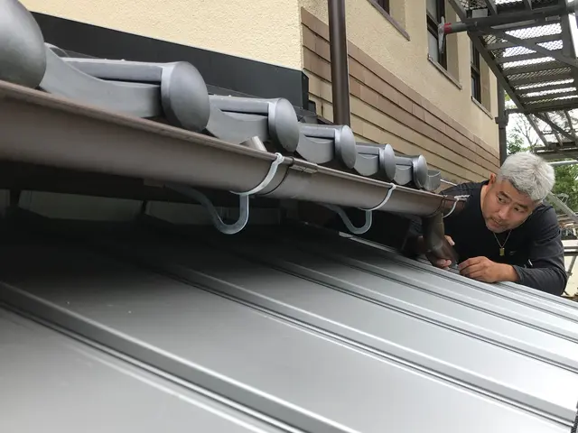 『強風、台風での破損、火災保険適用！』全メーカー対応。佐賀伊万里、早良区発サービスの画像