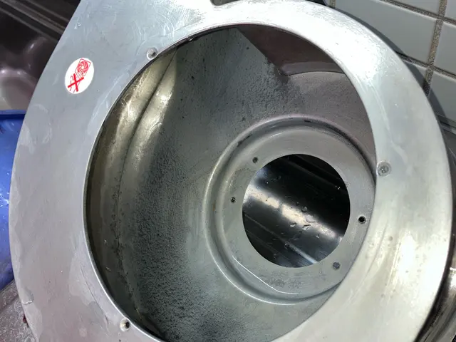 普段のお掃除では手に負えないところも、プロが汚れを一掃致します。サービスの画像