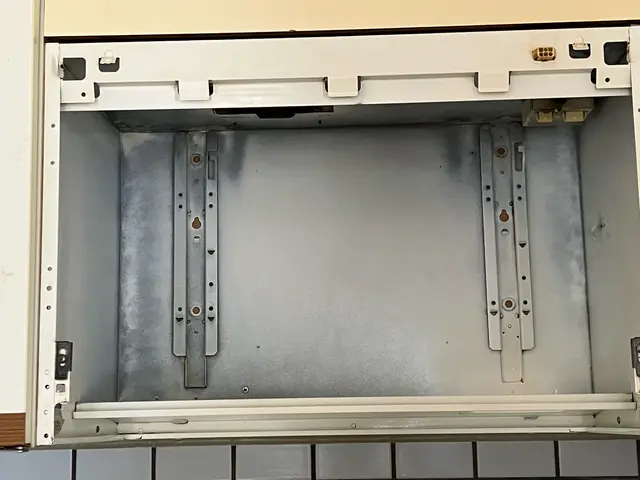 普段のお掃除では手に負えないところも、プロが汚れを一掃致します。サービスの画像