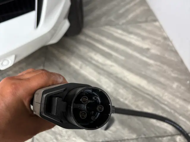 電気自動車　EVコンセント　ボックス付きタイプなど様々な工事に対応いたします！サービスの画像