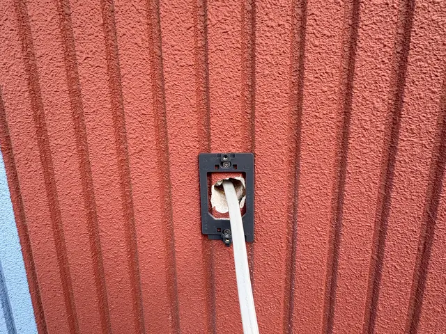 電気自動車　EVコンセント　ボックス付きタイプなど様々な工事に対応いたします！サービスの画像