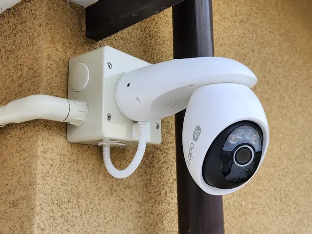 室内、室外、ネットワーク系防犯カメラの設置、設定もすべて弊社にお任せください！サービスの画像