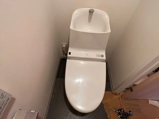 便器交換いたします。サービスの画像