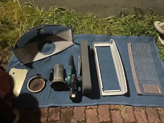 女性スタッフ同行可◎暖房器具専門店！分解掃除、整備、修理、取り付け販売店サービスの画像