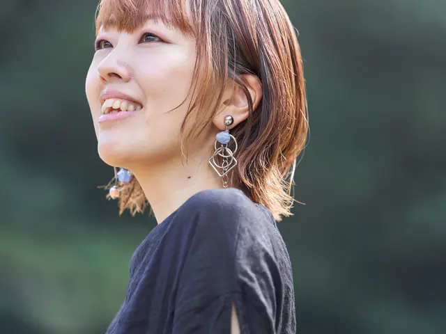 あなたの魅力を引き出すプロフィール写真お撮りします！サービスの画像