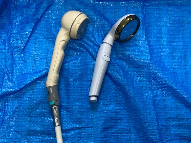 福岡市【シャワーヘッド交換】/ ホース交換 / 給水国家資格者が施工で安心！サービスの画像