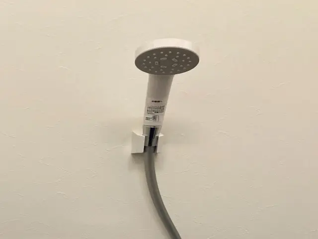 福岡市【シャワーヘッド交換】/ ホース交換 / 給水国家資格者が施工で安心！サービスの画像