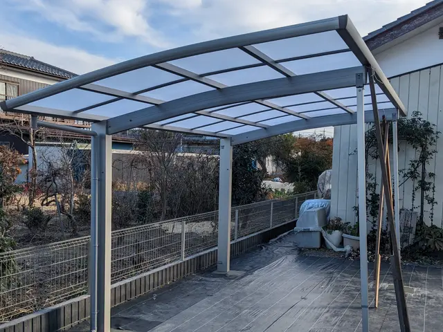 カーポートの設置、解体、屋根交換いたします。サービスの画像