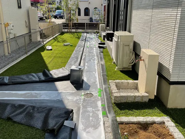 【人工芝施工】※無償保証1年間　※快適なお庭を造ります。サービスの画像