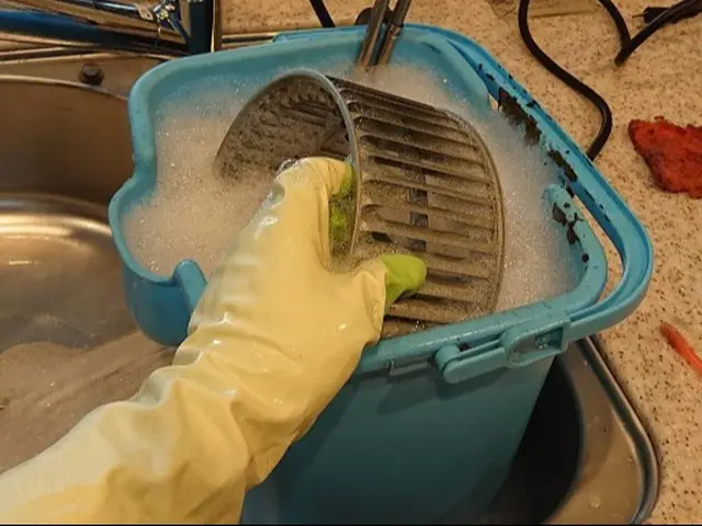 ◎コーキングの防カビサービス中!!豊富な経験と知識でお客様のお困り事に対応しますサービスの画像