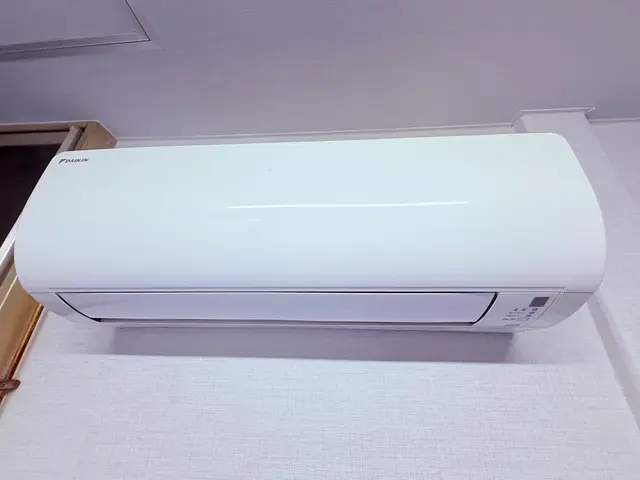 細部まで徹底的に！大手経験者による安心・丁寧な清掃。業務用エアコンも対応可能。サービスの画像