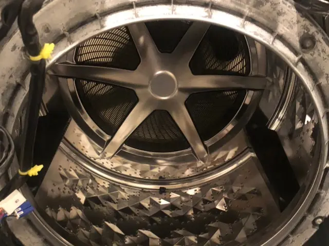 【明日でも作業可能です】洗濯機の分解掃除のプロが訪問、少数精鋭企業！サービスの画像