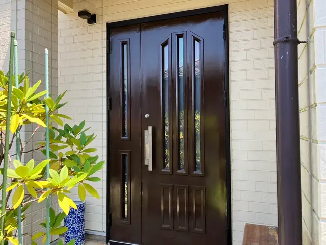 ★玄関ドア塗装(ドア両面)★サービスの画像