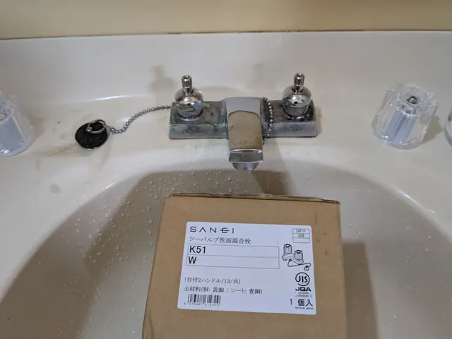 パッキン交換を行ったが水漏れ止まらず洗面蛇口交換サービスの画像