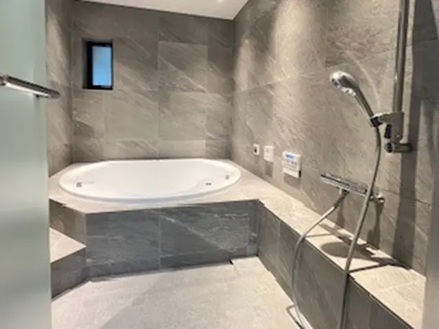 現在コーティングサービスと殺菌作用で汚れにくい環境作りを徹底！サービスの画像