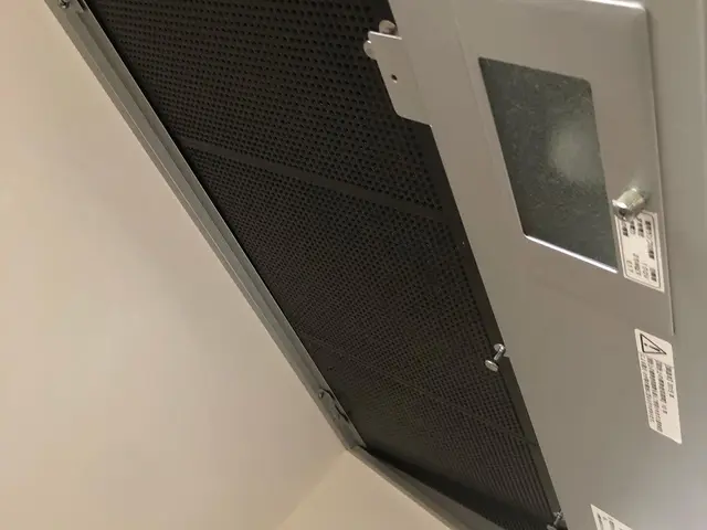 【完全自社】油汚れはなかなか取れませんよね？そんな面倒を当社にお任せください。サービスの画像