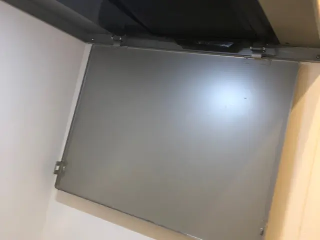 【完全自社】油汚れはなかなか取れませんよね？そんな面倒を当社にお任せください。サービスの画像