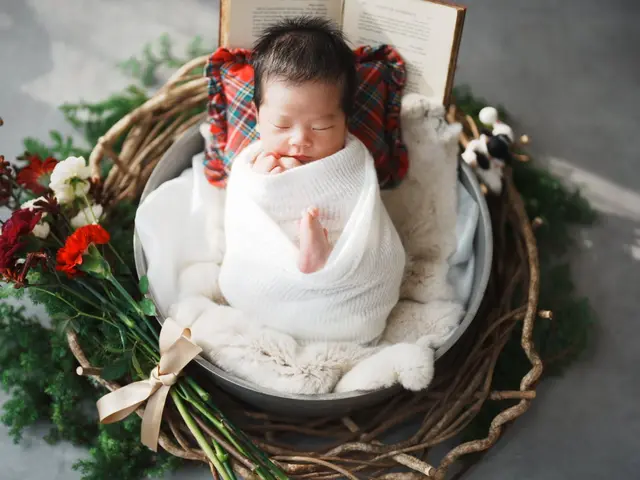 「助産師だから叶う、安心×安全×デザインの特別なニューボーンフォト」