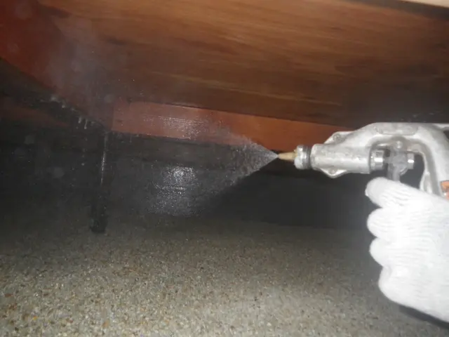 【5年保証付！】床下の防蟻、防カビ、防腐を行うバリア施工です！！サービスの画像