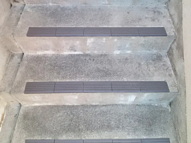 【丁寧第一主義】実務経験２０年以上☆取れない黒ずみ汚れそれは黒水垢です☆サービスの画像