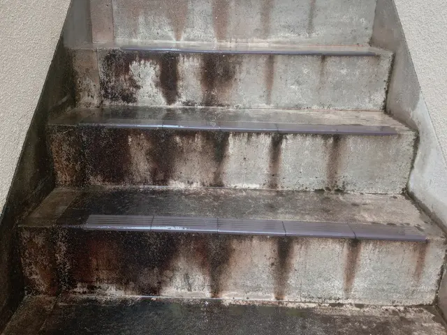 【丁寧第一主義】実務経験２０年以上☆取れない黒ずみ汚れそれは黒水垢です☆サービスの画像