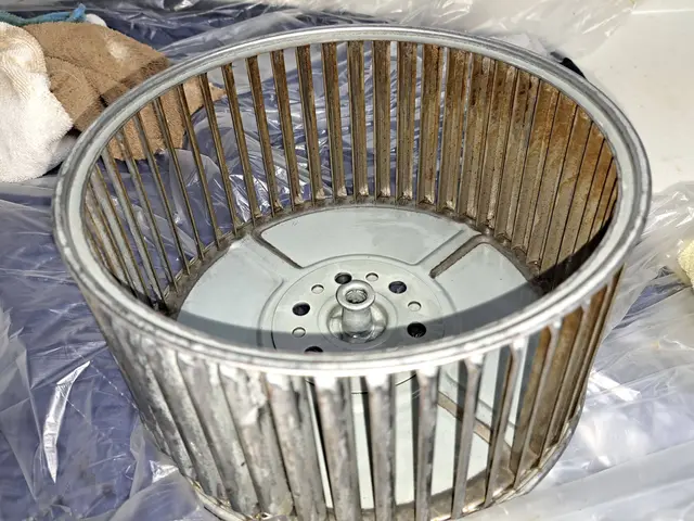 レンジフードクリーニング。年末に向けて油汚れをきれいにすっきり落とします。サービスの画像