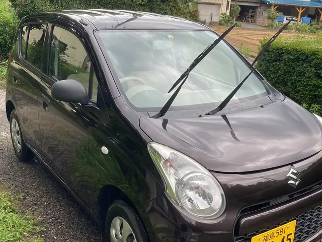 お出掛け前も、お出掛け後も、いつでもピカピカに！定期的な洗車で愛車も喜びます。サービスの画像