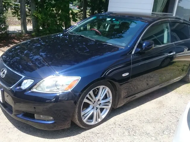 お出掛け前も、お出掛け後も、いつでもピカピカに！定期的な洗車で愛車も喜びます。サービスの画像