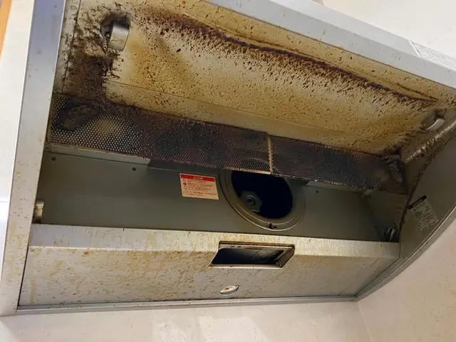 こだわり洗剤で2度洗い◎分解洗浄で丁寧に仕上げます！エアコンなど同時予約で5%割サービスの画像