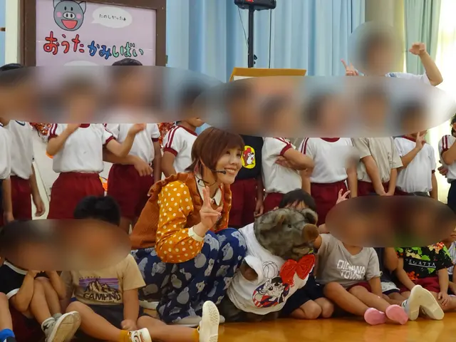 【0〜5歳児迄の子供向け】子供が参加して楽しめる手遊び歌とお歌紙芝居のコンサート