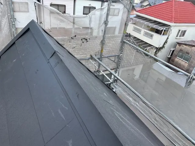 屋根カバー工事    塗装より長持ち！サービスの画像