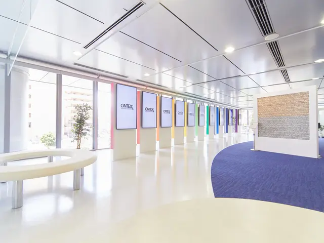 【女性カメラマンが大阪府から出向】HP用撮影、建築撮影などを得意としています♪サービスの画像