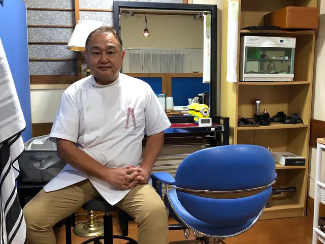 訪問ヘアカット:理容【各市許可取得済.保険加入済】カット30分程度.訪問費用無料サービスの画像