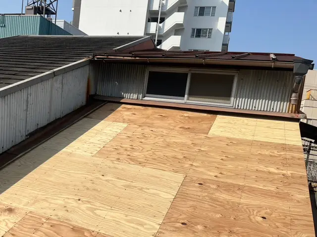 【業界１６年の経験と実績】屋根修理・葺き替え　即日駆け付けます！！サービスの画像