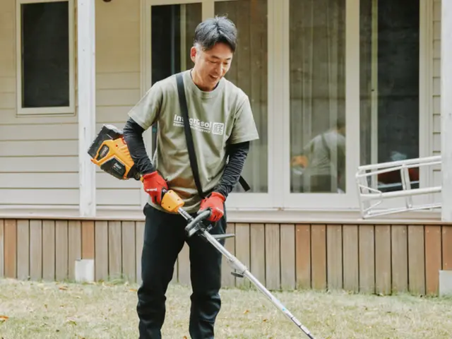 <湘南・鎌倉・逗子・葉山・横須賀・横浜>落ち葉を片付け、お庭も心もスッキリ！サービスの画像