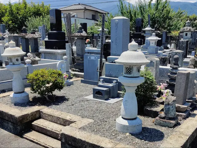 【全て手作業で安心】墓石クリーニング　《女性スタッフ同行可〇》サービスの画像