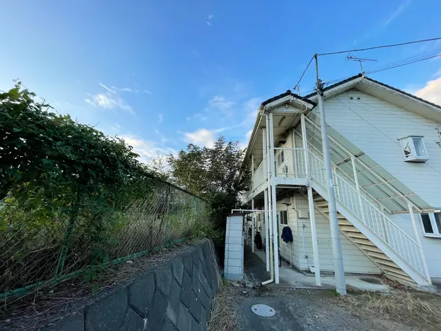 【年間100件以上の実績】庭木にお困りの皆様にプロの技術で「安心」を届けます。サービスの画像