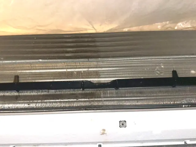 プロによるカビ・汚れ徹底除去！電気代節約にも！快適な空間へエアコンクリーニング！サービスの画像