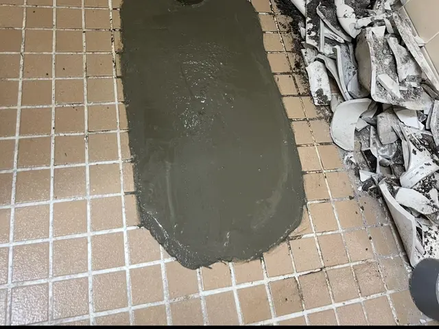 コンクリート補修お任せください！！サービスの画像