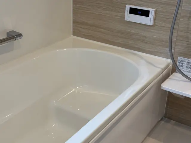 汚れが固着する前に！綺麗なお風呂で1日の疲れも落とします！安心の損害保険加入済みサービスの画像