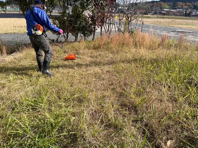 ★見積もり無料★大変な草はプロにお任せを★空家も歓迎★クレカPayPay可サービスの画像