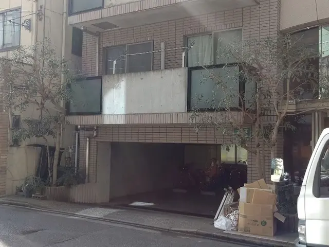 最短当日！伐採、剪定、生垣のお手入れなど、お庭の樹木に合わせた作業を行います！サービスの画像