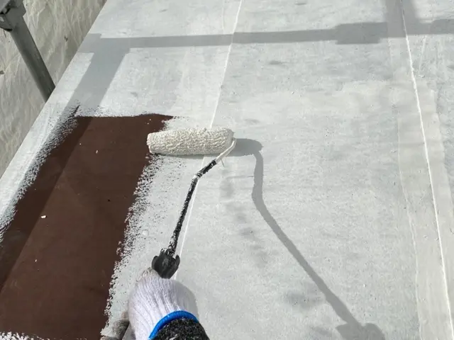 板金屋根塗装（サビ止め、中塗り、トップ　計3度塗り）サービスの画像