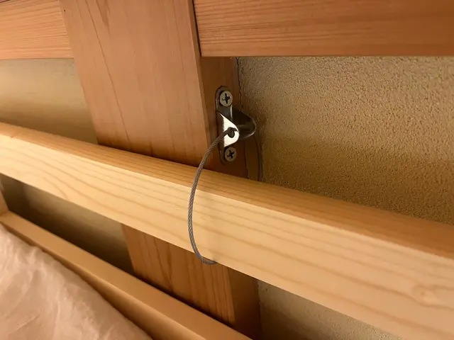 地震対策に家具固定!!丁寧かつスピーディーに!!サービスの画像