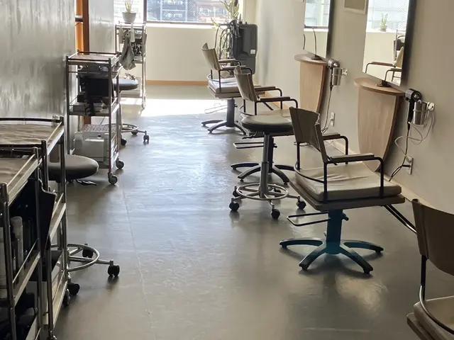 個人も法人も対応｜地域密着25年の実績！親子で築く信頼と丁寧な仕上がりをお約束サービスの画像