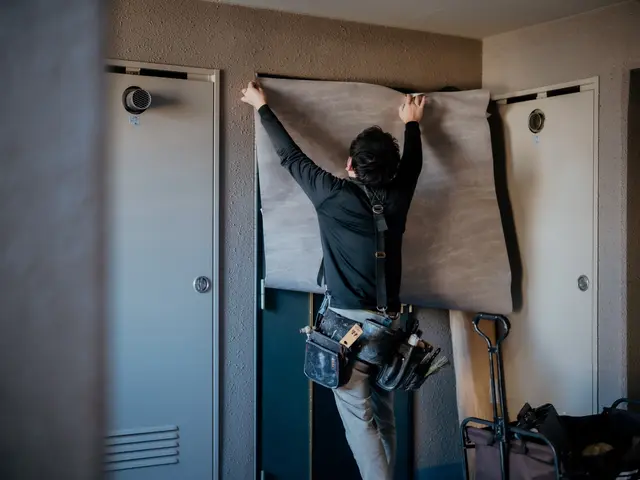 ドア　枠周りのシート貼りサービスの画像