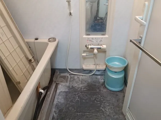 業界20年お風呂掃除施工、個人3000件以上。お風呂口コミ140件以上の実績評価サービスの画像