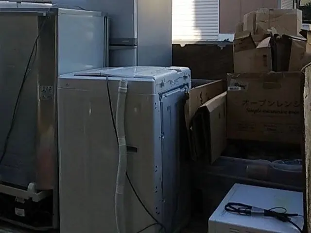 女性スタッフ活躍中！業界歴7年の信頼と実績！仕上がり保証付！損害保険加入済！サービスの画像