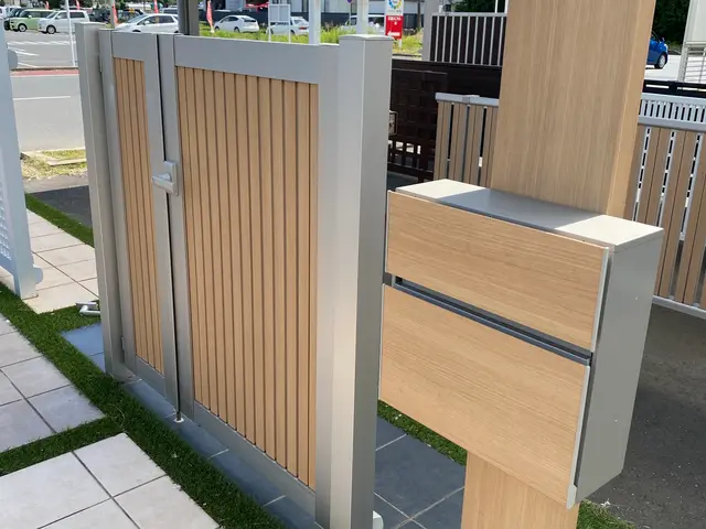 くらしのマーケット新規出店セール中！8/30まで出張エリア外ご対応させて頂きますサービスの画像
