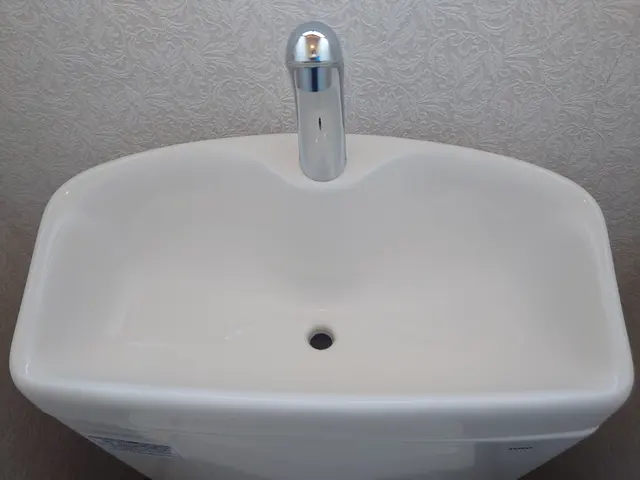 お風呂のカビ・水垢やキッチンの油汚れはプロにお任せ◎安価で丁寧◎クレカOKサービスの画像